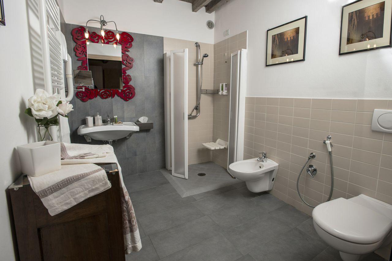 Paggi Bed & Breakfast 3*